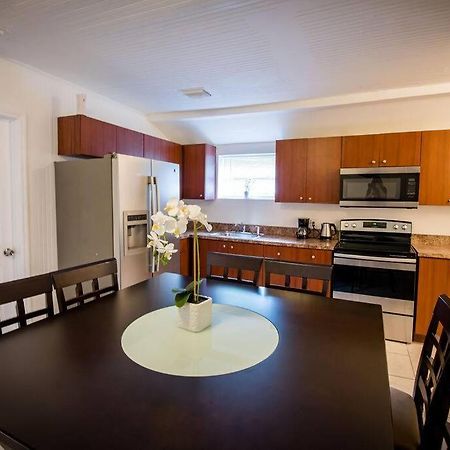 3 Bedroom Miami Home 15 Minutes To The Beach מראה חיצוני תמונה